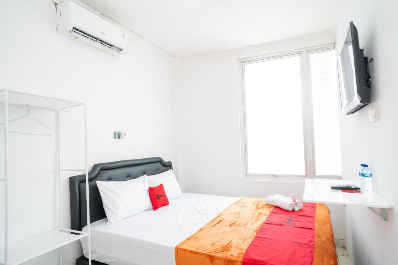 Hotel Reddoorz @ Aralia Harapan Indah Pulokendal Esterno foto