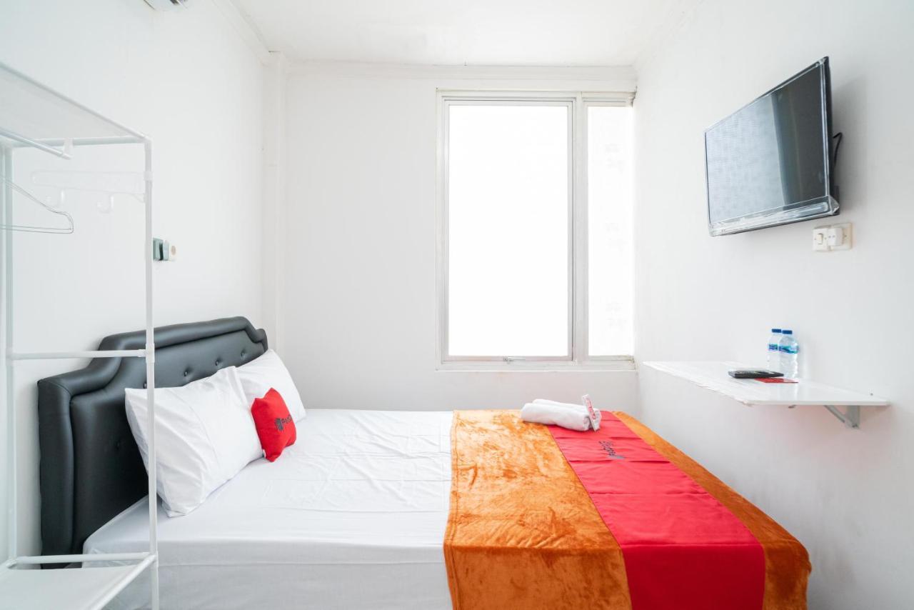 Hotel Reddoorz @ Aralia Harapan Indah Pulokendal Esterno foto